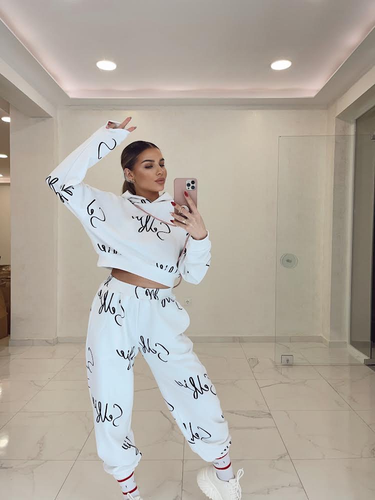Joggers Selfie White Selfie Collection